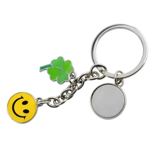 Kovinski obesek za ključe Luck - srebrn
