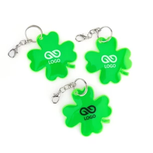 Odsevni obesek za ključe Deteljica