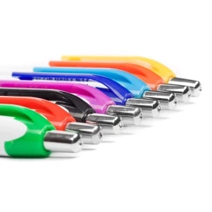 Pisalo Milano - mornarsko modro